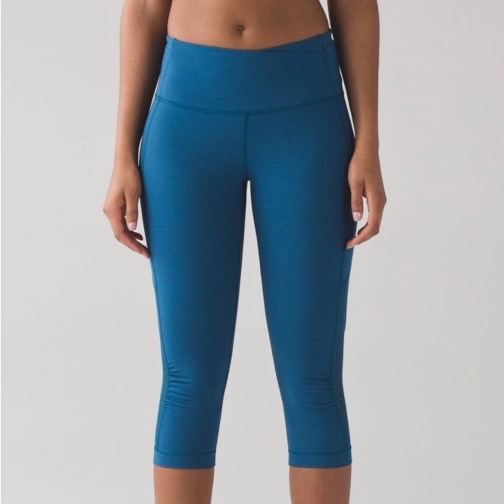 Lululemon Gear Up Workout Crops In Blue Size 6